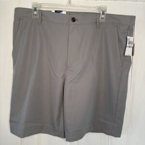 NEW IZOD Men's Golf Shorts Size 38 Gray Pockets Straight Fit Sun Control Wicking